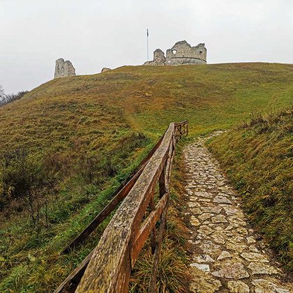 Szarvaskő vára